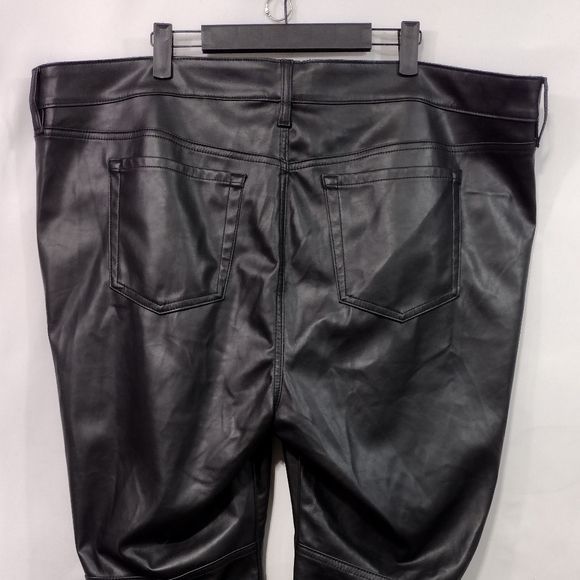 Torrid Faux Leather High Rise Ankle Pants Womens 22R Black Boho Retro 90s Y2K - Picture 7 of 9